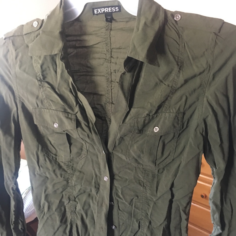 Express shirt